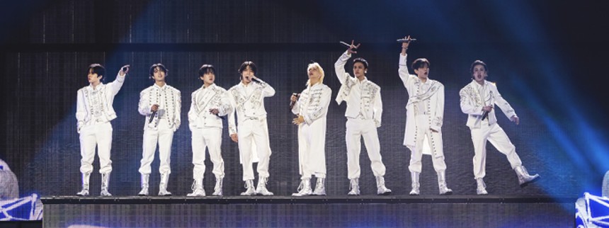 Stray Kids: The dominATE Experience